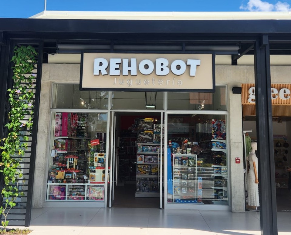 Fachada de JUGUETERÍA REHOBOT en Plaza El Encuentro Jalapa